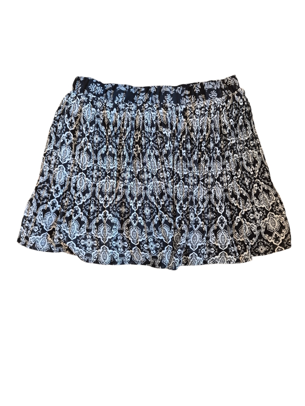 American Rag Black & White Paisley-Print Smocked Mini Skirt